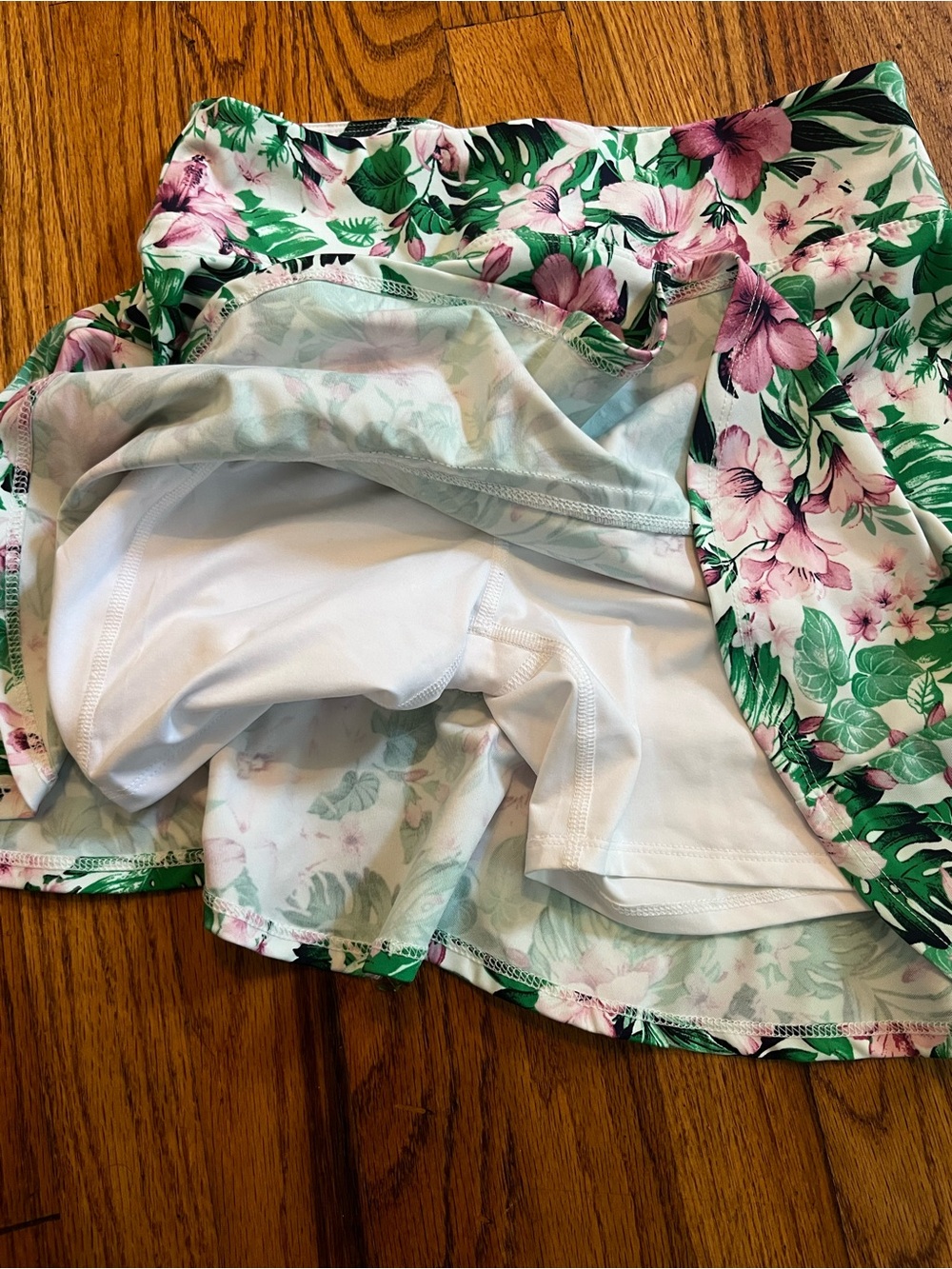 Tommy Bahama Golf Skort - Picture 2 of 4